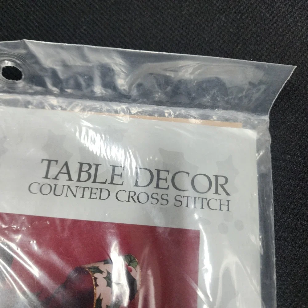 Something Special Counted Cross Stitch Kit 4 Placemats Bows & Holly Christmas US